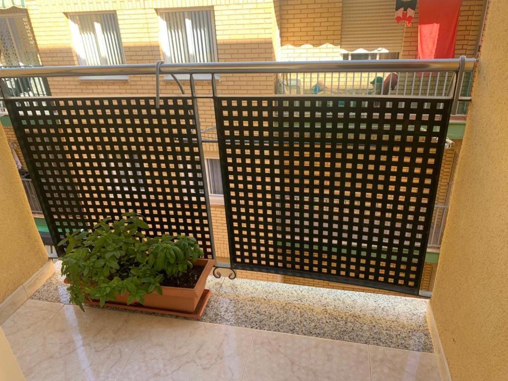 Alquilo Hermoso Apartamento En La Paradisiaca Oropesa Del Mar, 2Habitaciones, 1 Bano, Cocina, Salon, Aire Acondicionado Y Balcon A 400 Metros De La Playa Morro De Gos, Muy Cerca De Supermercados, Comercios Y Bares Luaran gambar